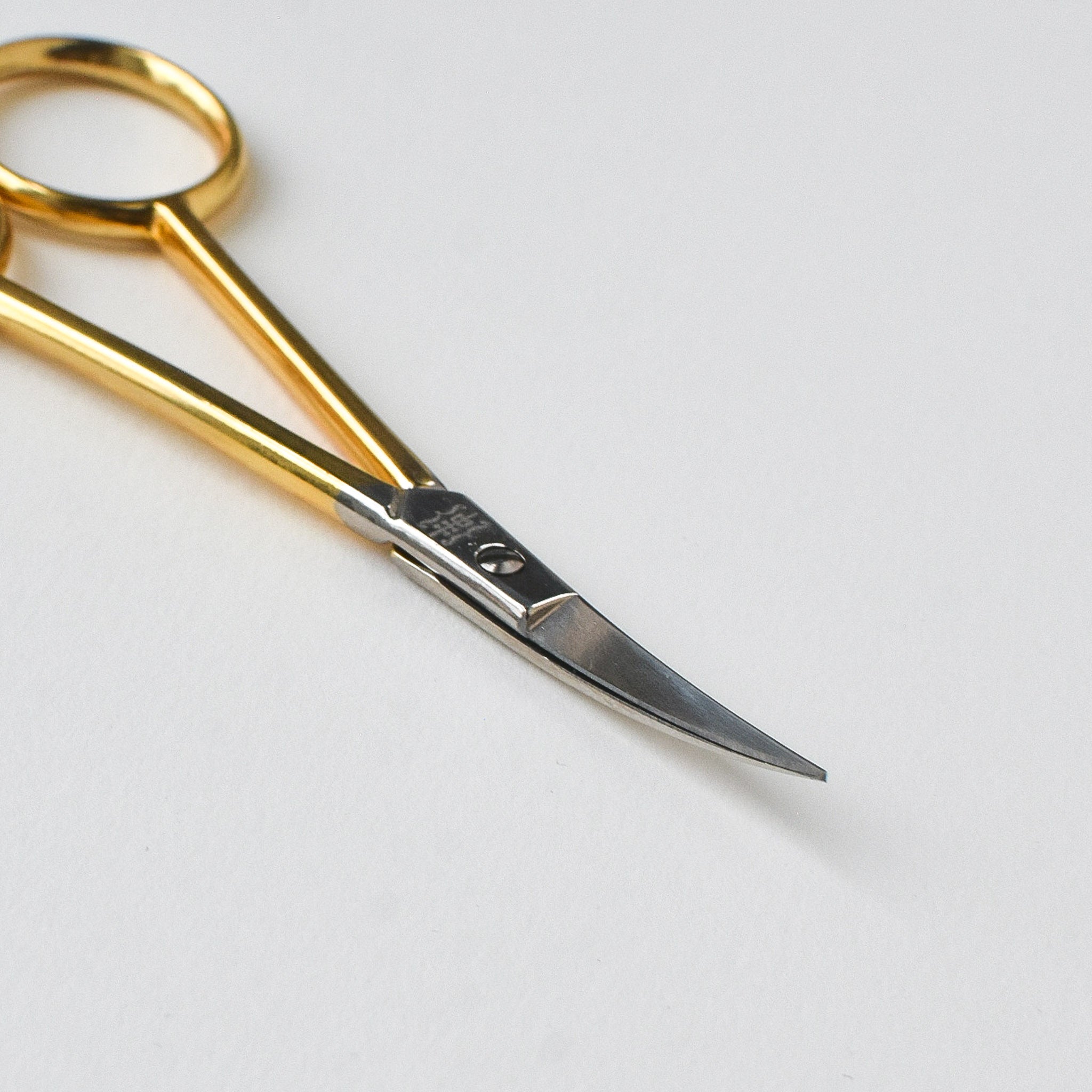 Benchmark, Efficient gems scissors for Jewellers 