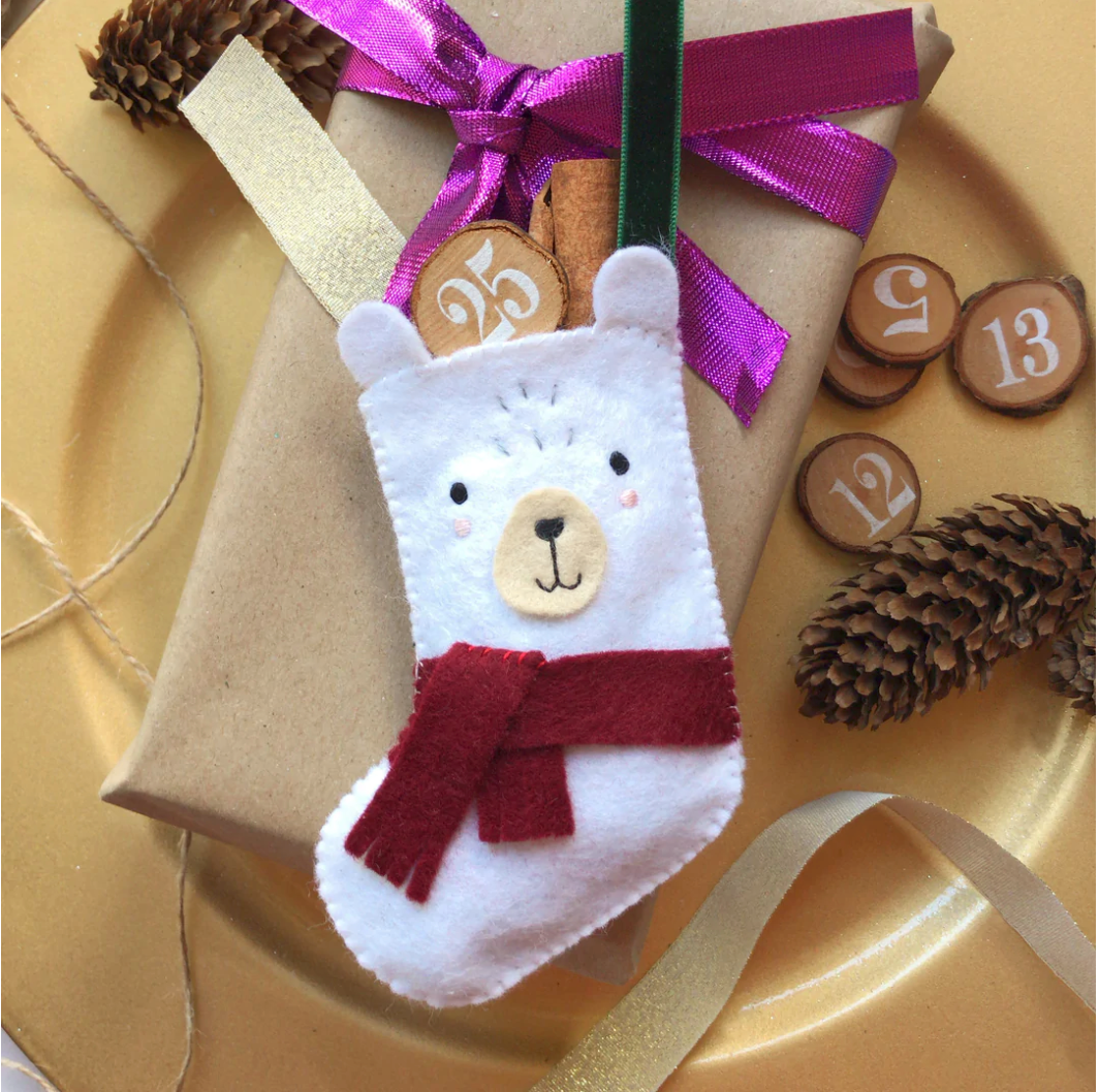 Pablo the Polar Bear Stocking Felt DIY Sewing Kit – Brooklyn Haberdashery