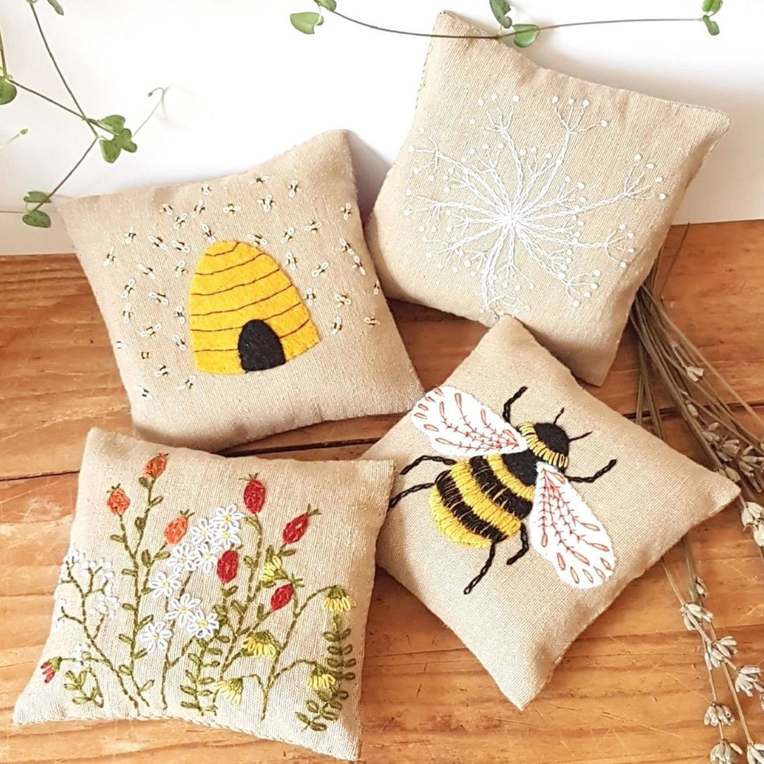 http://www.brooklynhaberdashery.com/cdn/shop/products/corinne-lapierre-linen-lavender-sachet-bag-embroidery-diy-kit-bees-flowers-1.webp?v=1657205536