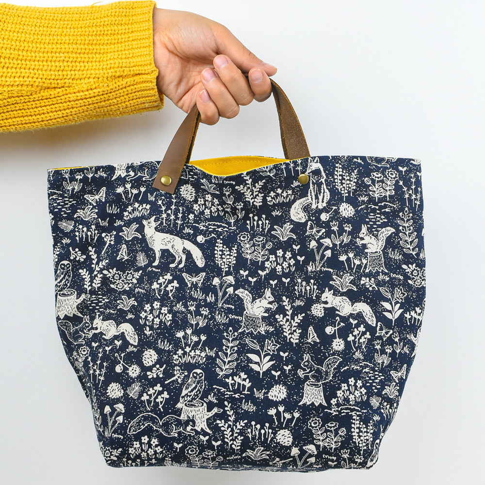 Book Culture Large Tote - Poppies - Navy
