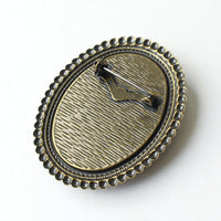 Oval Frame Pin/Brooch