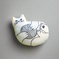 Cat Stuffie Embroidery Kit - White with Ball of Yarn