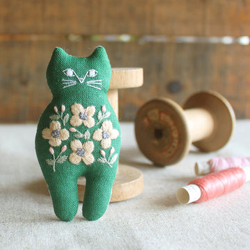 Cat Stuffie Embroidery Kit - Small Flowers