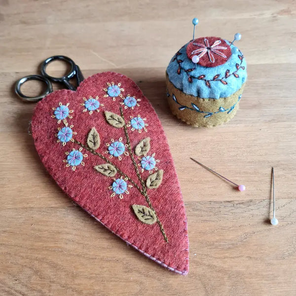 Felt Heart Scissors Pouch